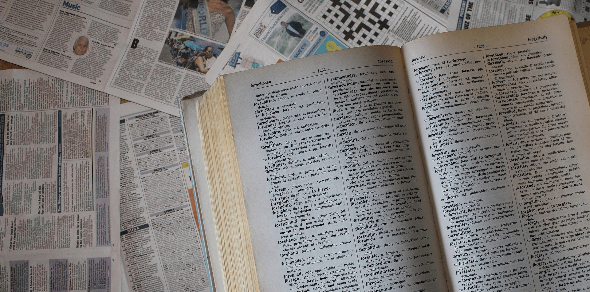 dictionary-2875159_1920-1